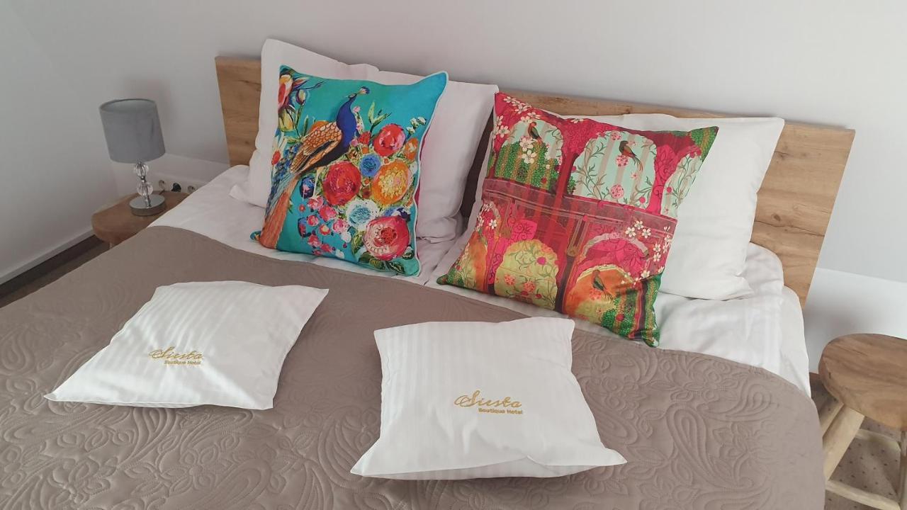 Hotel Siesta シフィエボジン エクステリア 写真