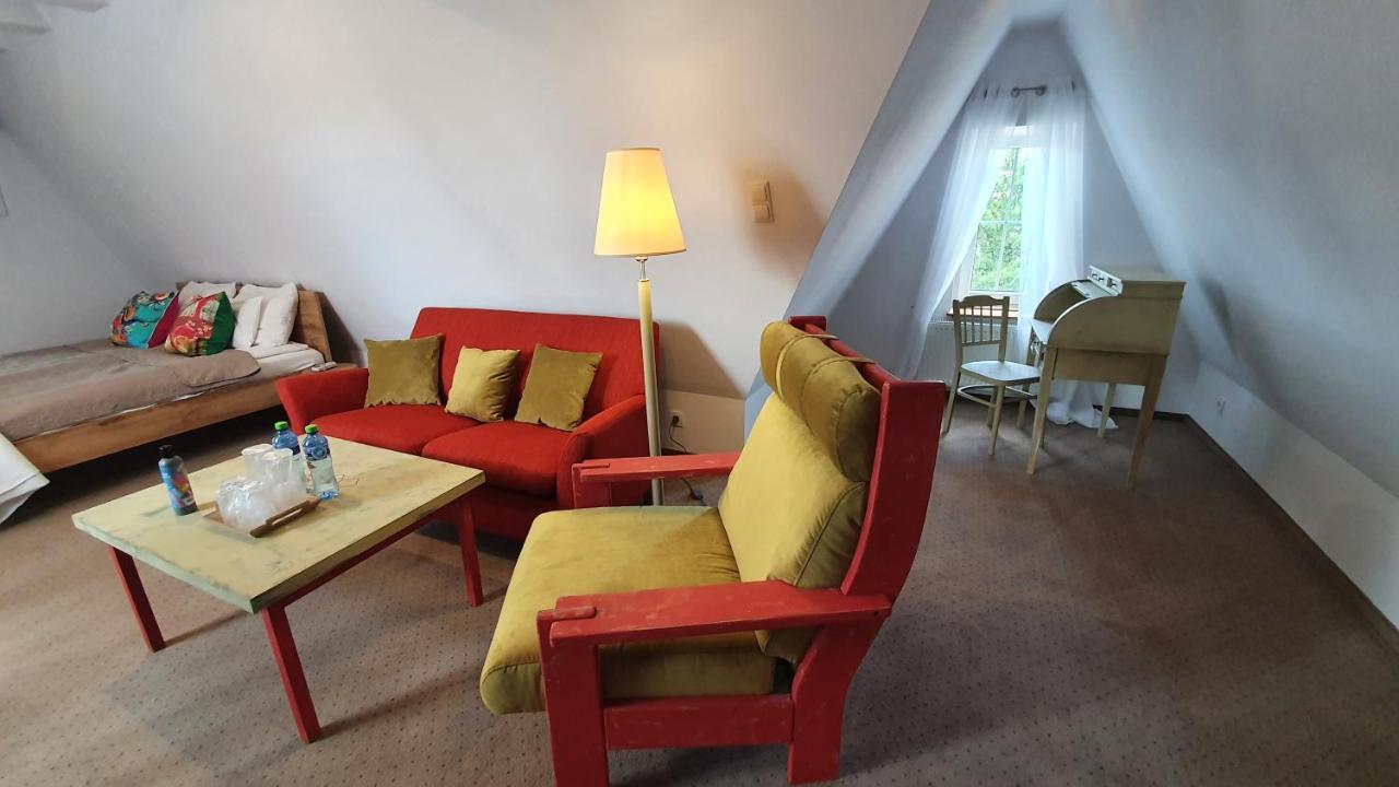 Hotel Siesta シフィエボジン エクステリア 写真