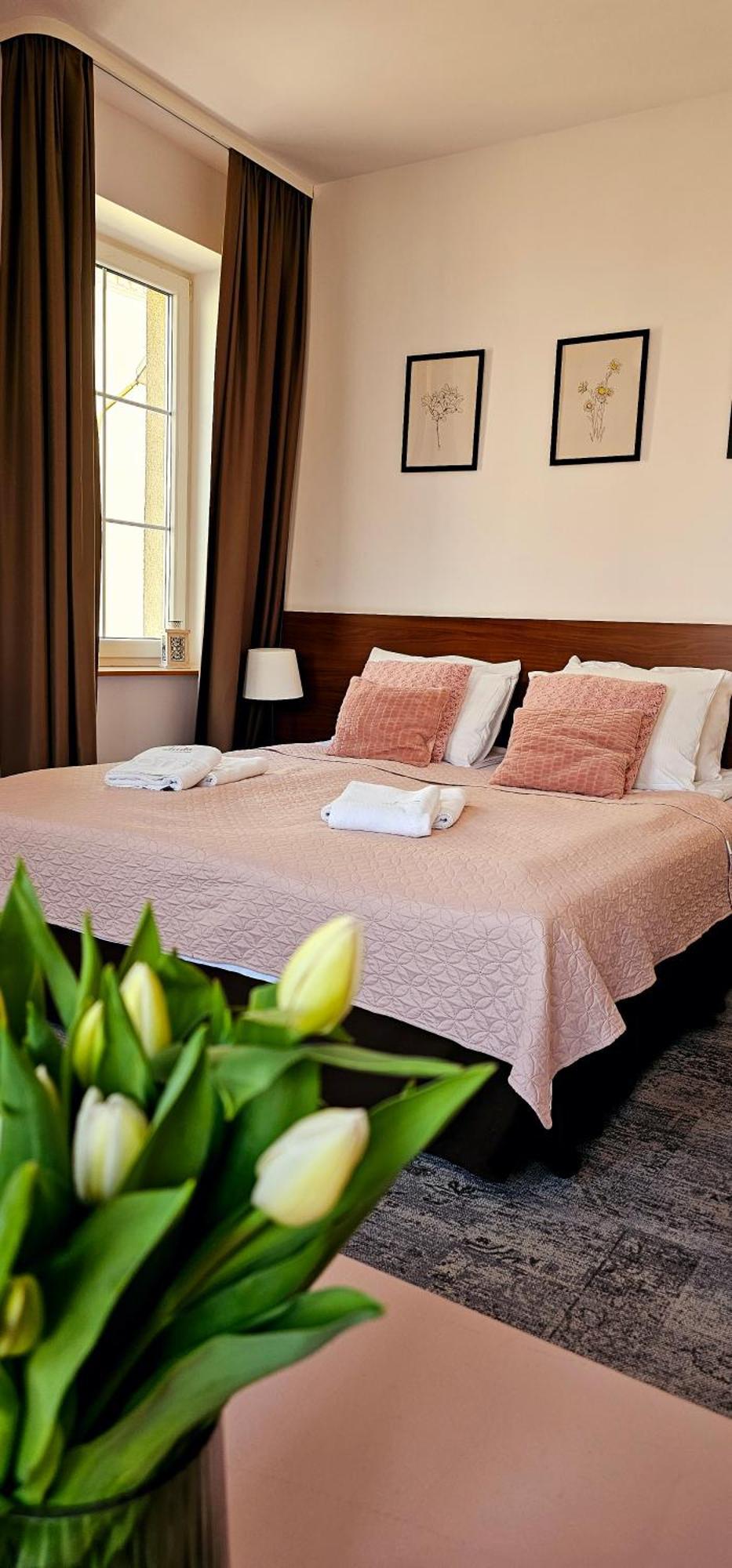 Hotel Siesta シフィエボジン エクステリア 写真