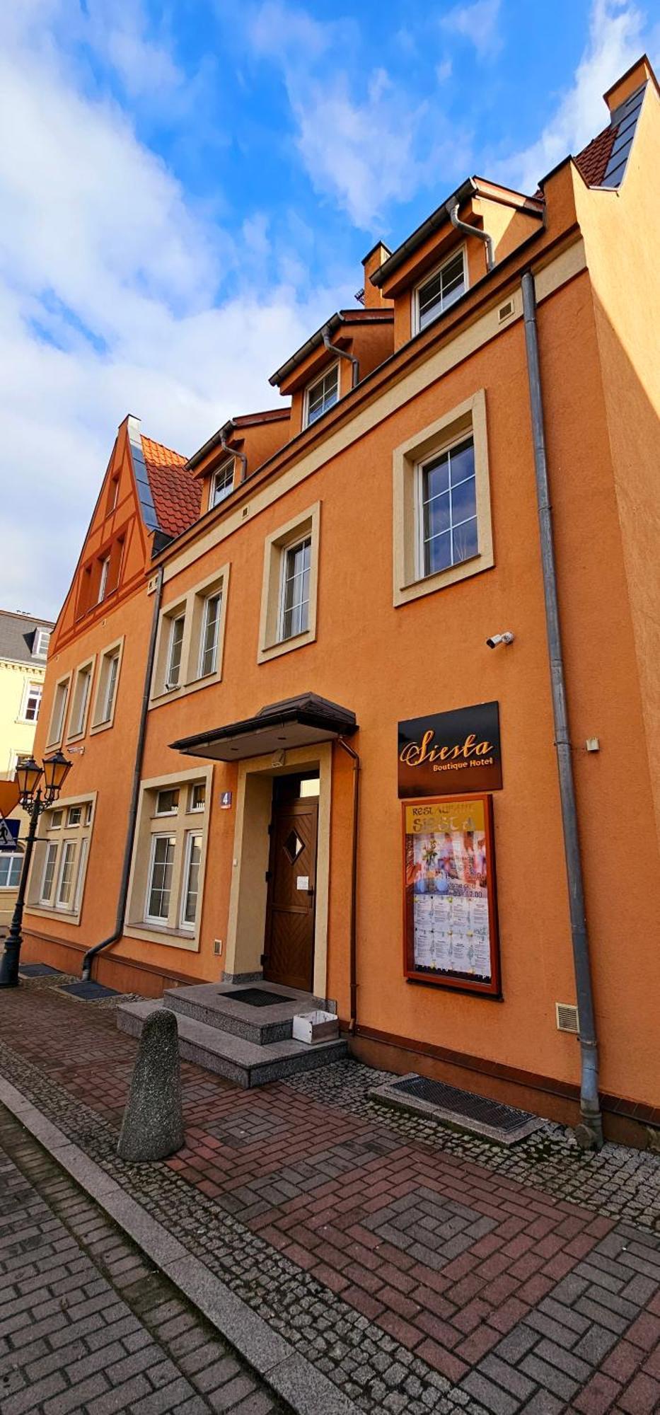 Hotel Siesta シフィエボジン エクステリア 写真